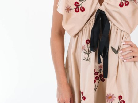 At The Table Dress - Taupe Fashion